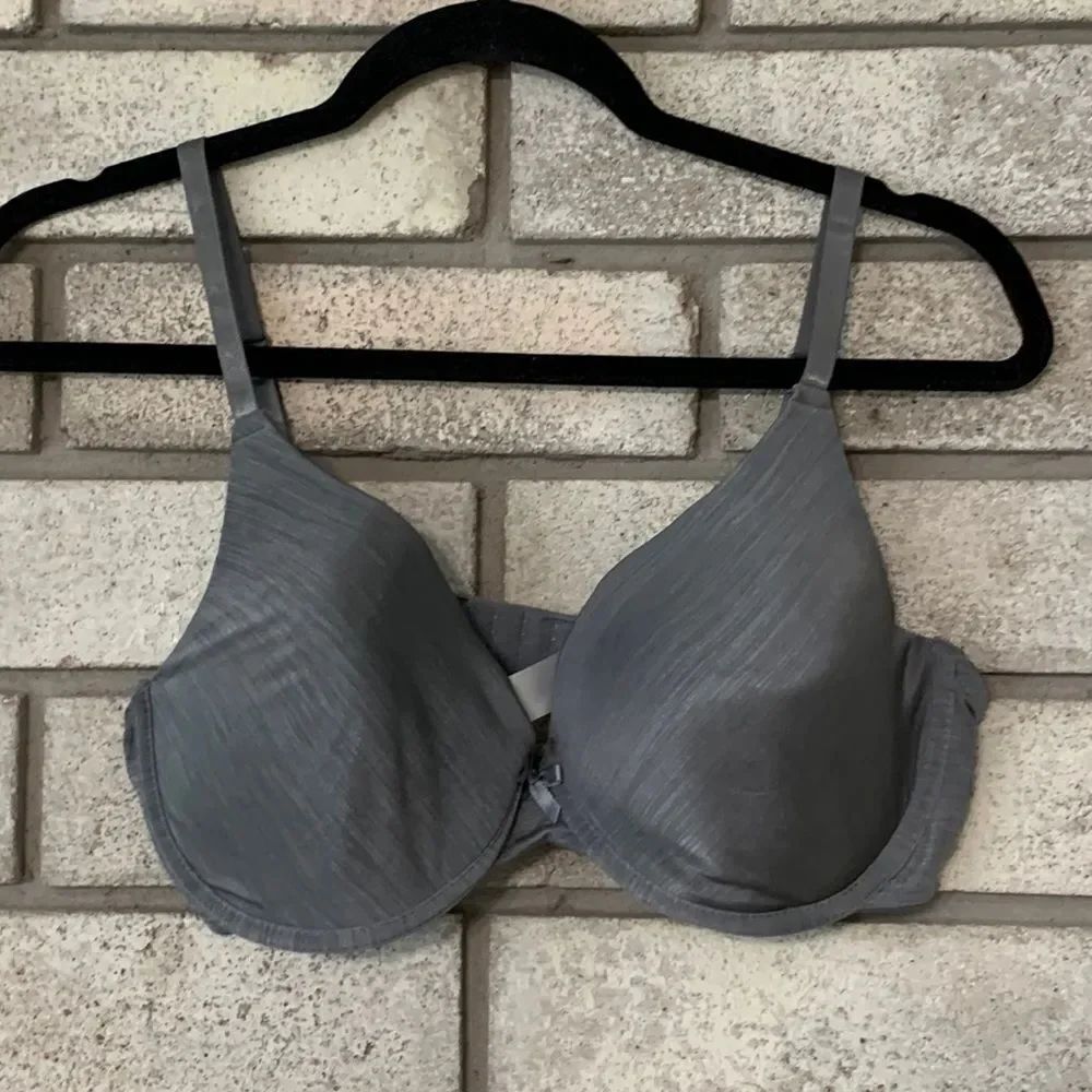 3for$20 bra has underwire 38D